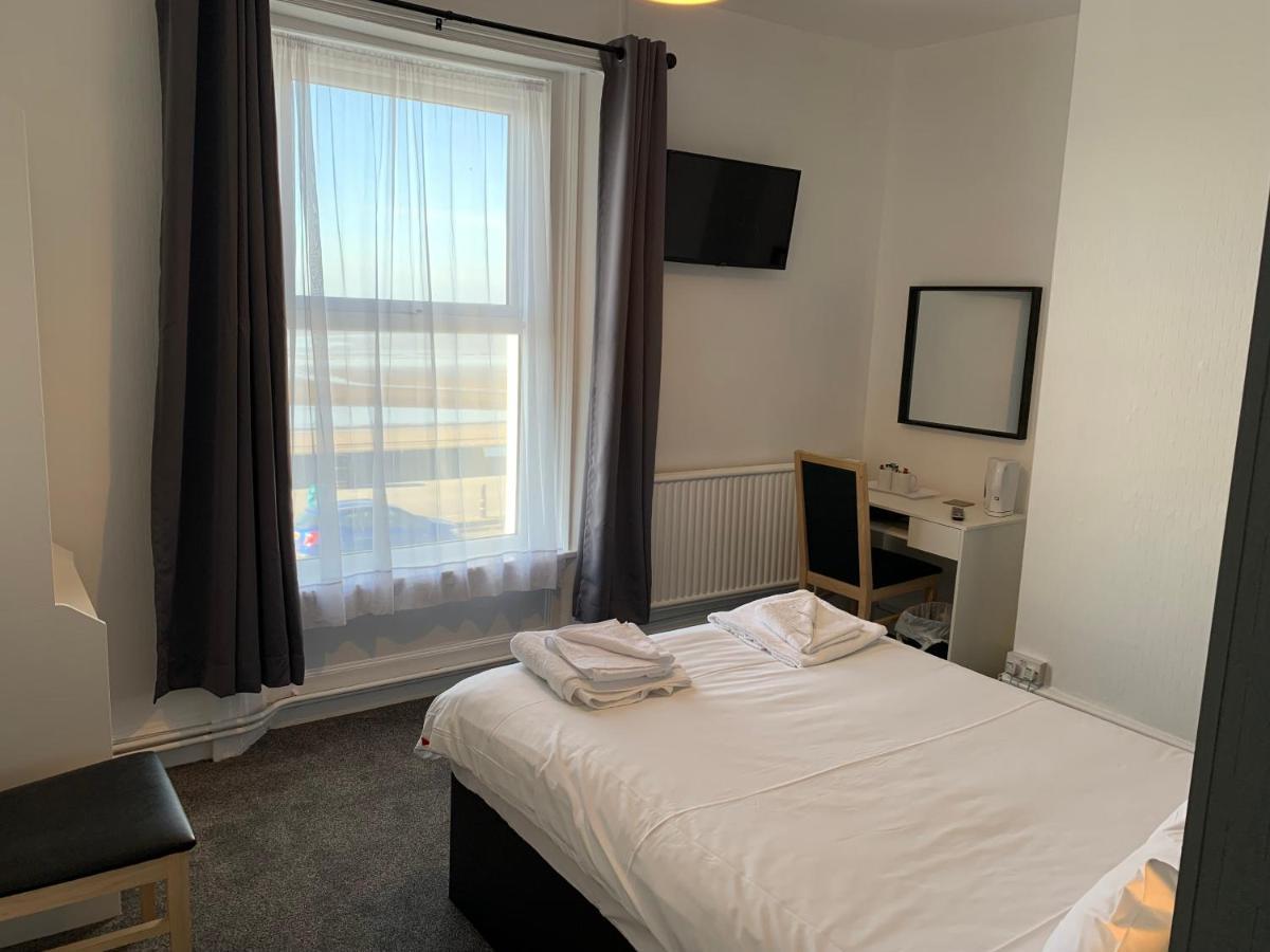 The Royal Clarence Hotel (Adults Only) Burnham-on-Sea Εξωτερικό φωτογραφία